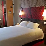 Ibis Otel