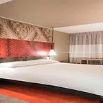 Ibis 3*