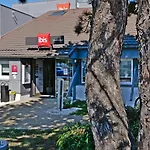 Ibis Hotel