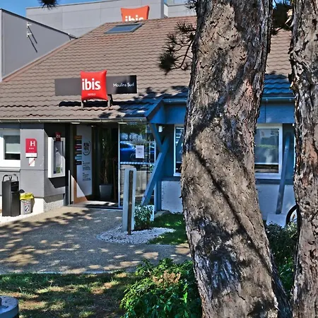Ibis Moulins Hotel