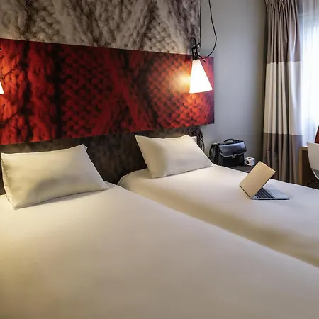 Отель Ibis Мулен