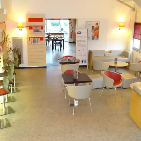 Ibis Hotel 3*