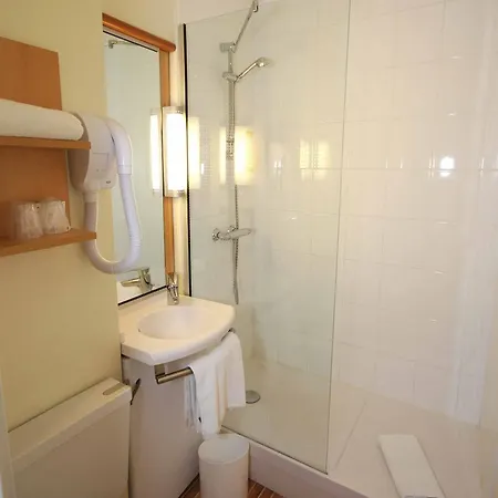 Ibis 3* Moulins
