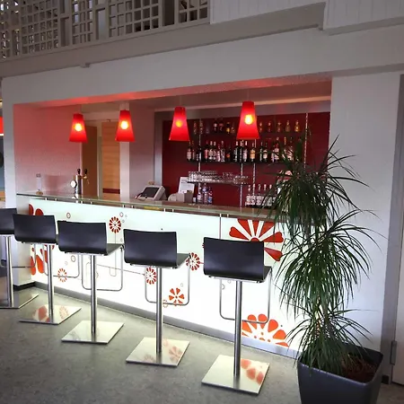 Ibis 3*