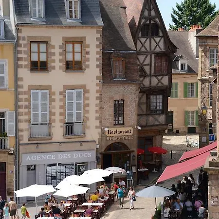 Отель Ibis Мулен