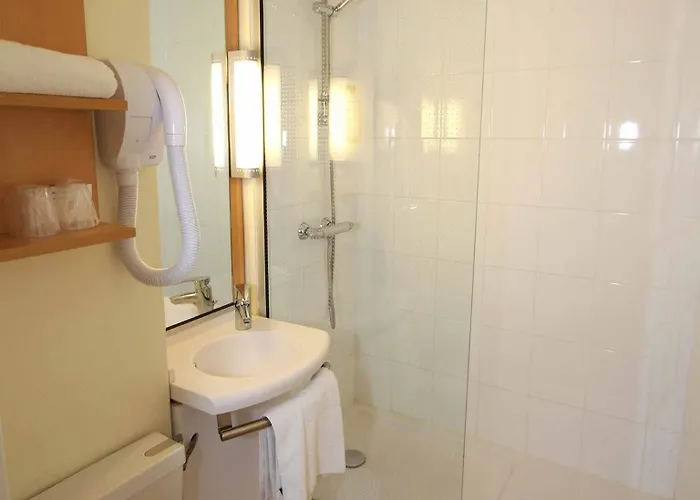 Ibis 3* Мулен