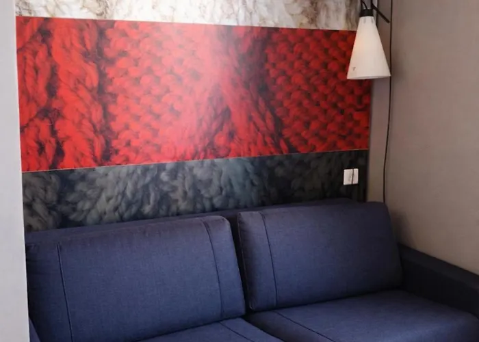 Ibis Отель Мулен