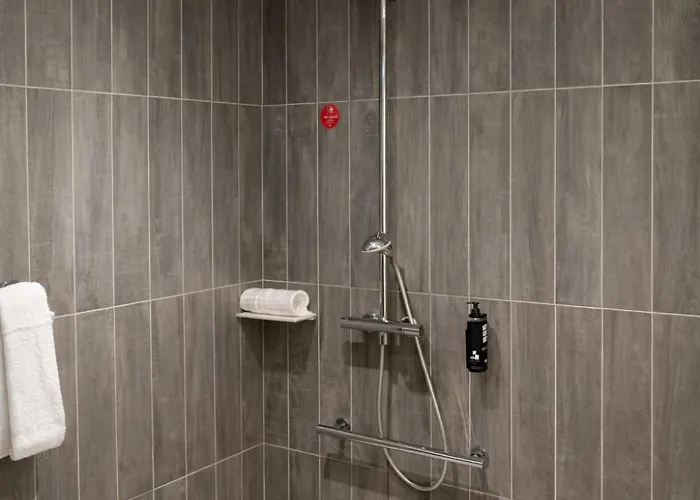 Отель Ibis Мулен